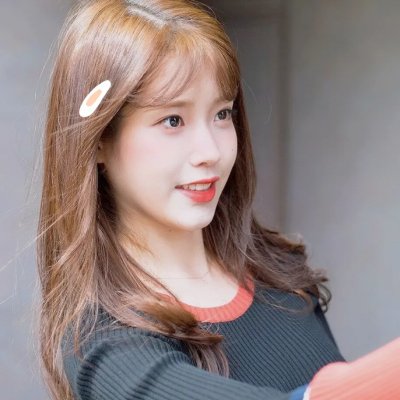 鱼跃在花见